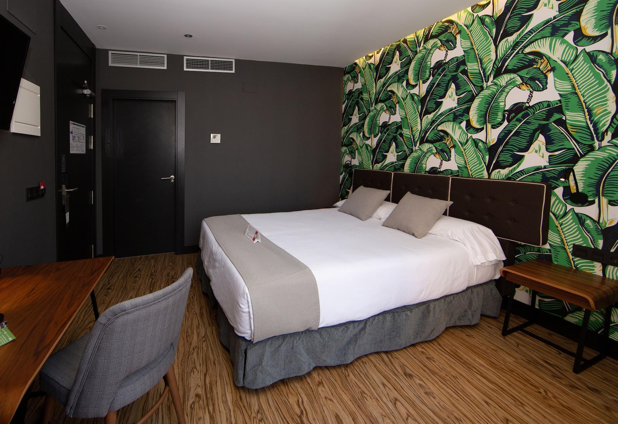 Malaga Premium Hotel ภายนอก รูปภาพ