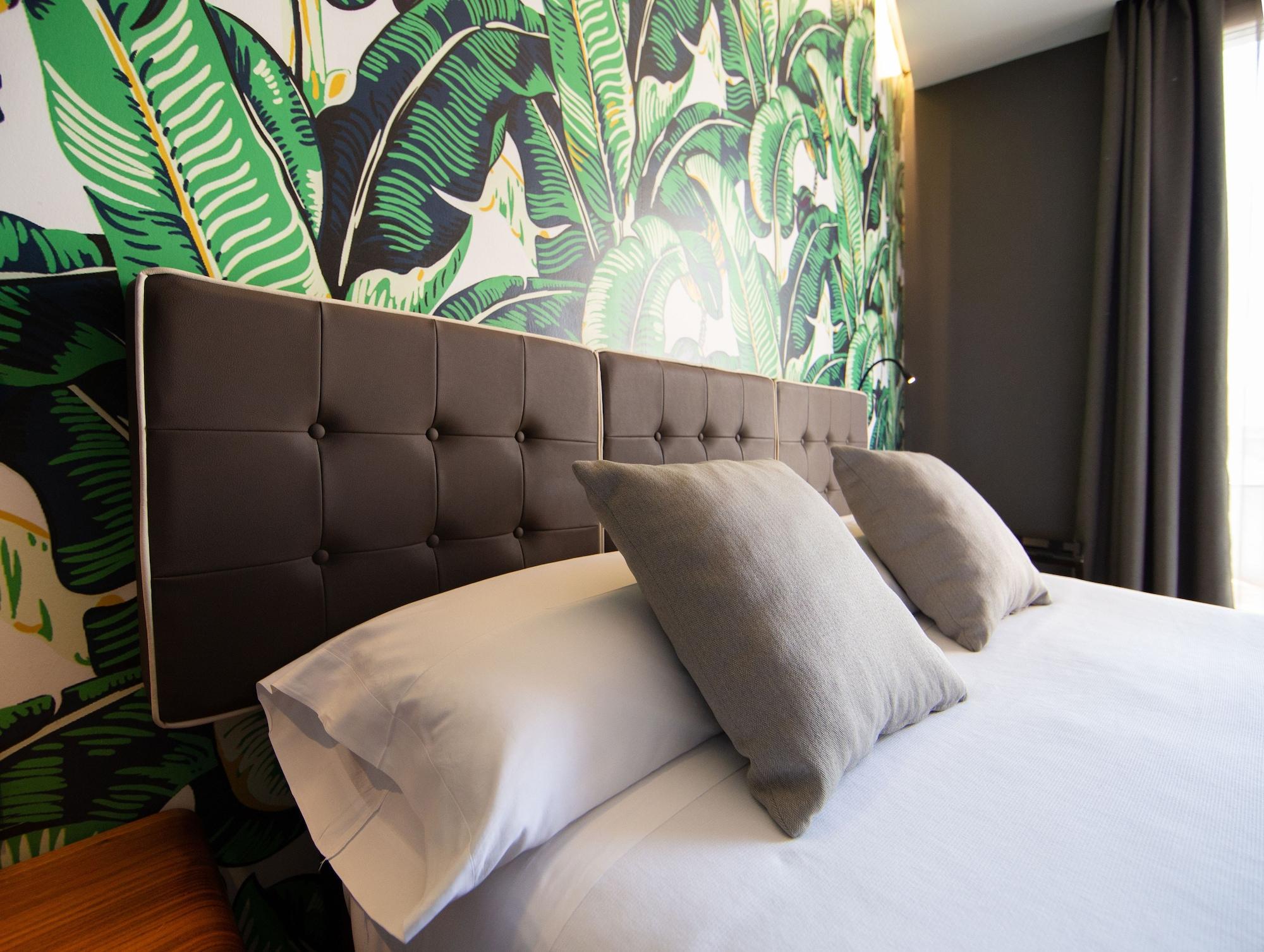 Malaga Premium Hotel ภายนอก รูปภาพ