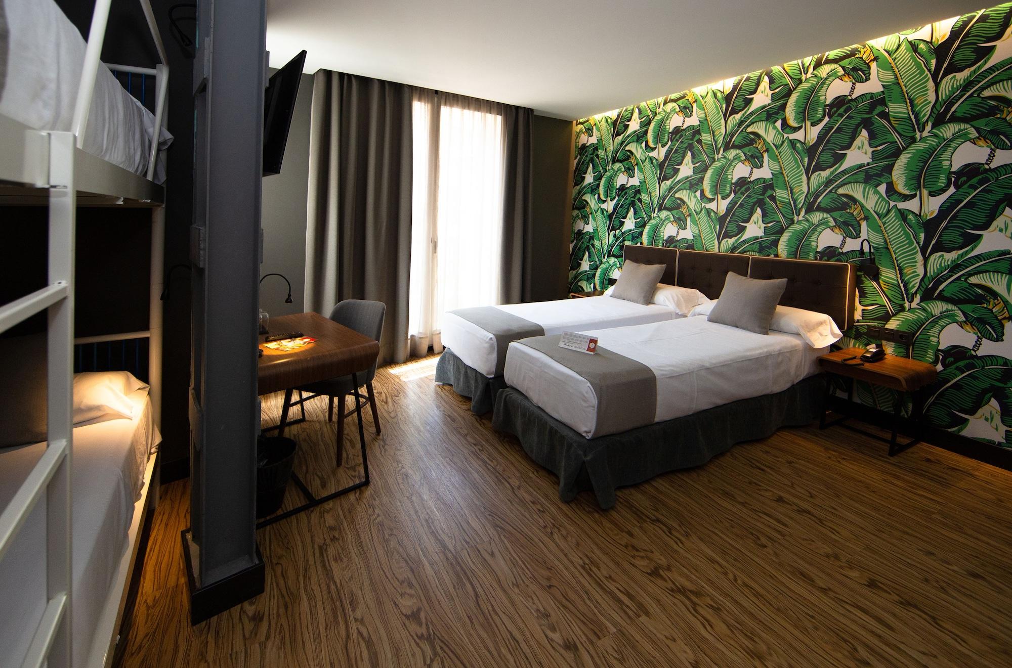 Malaga Premium Hotel ภายนอก รูปภาพ