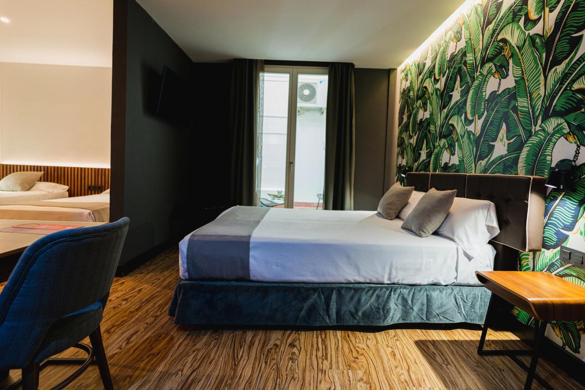 Malaga Premium Hotel ภายนอก รูปภาพ