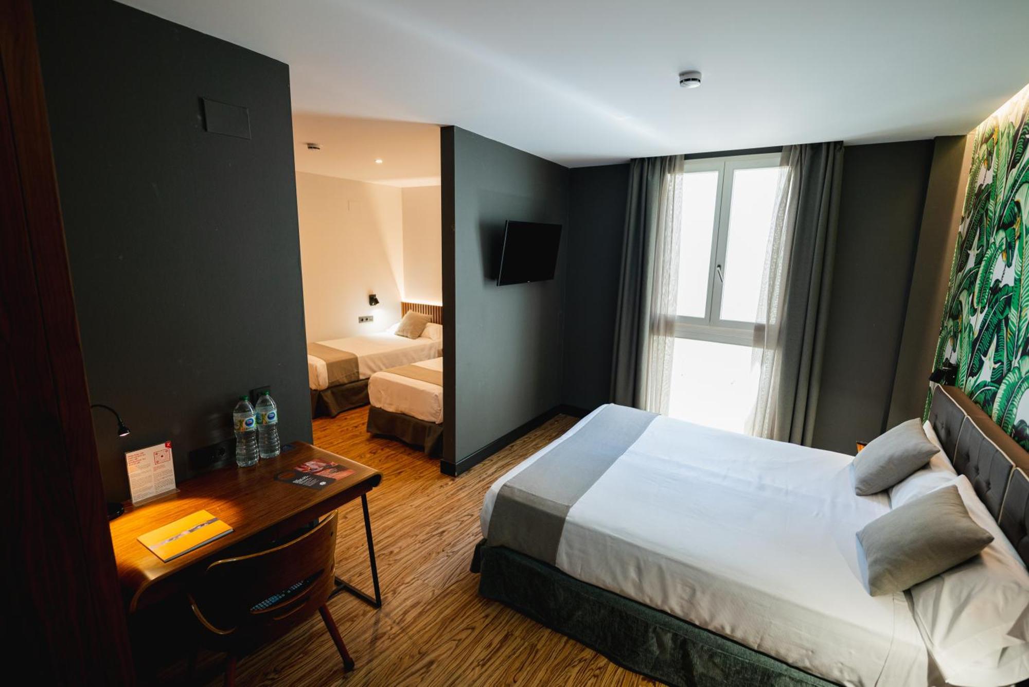 Malaga Premium Hotel ภายนอก รูปภาพ