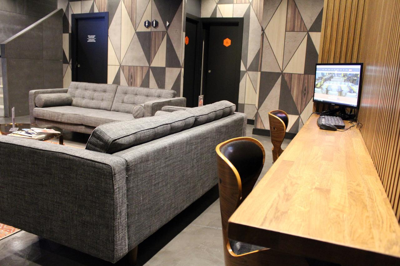 Malaga Premium Hotel ภายนอก รูปภาพ